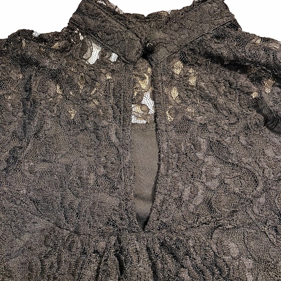 Eve & Maddie Lack Lace Blouse Size S - Picture 7 of 9